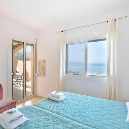 Renata Gold - Private Pool, Free Parking & Sea View *
