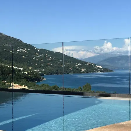 Renata Gold - Private Pool, Free Parking & Sea View