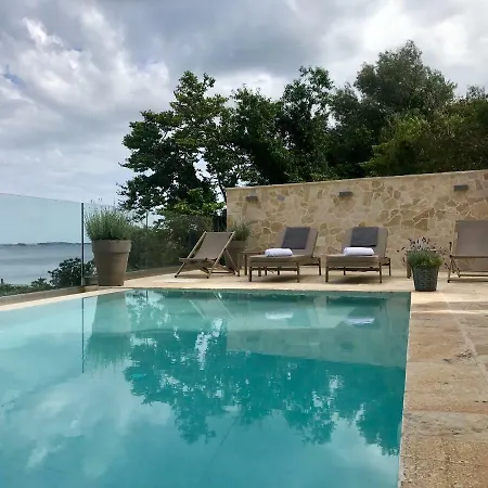 Renata Gold - Private Pool, Free Parking & Sea View Willa