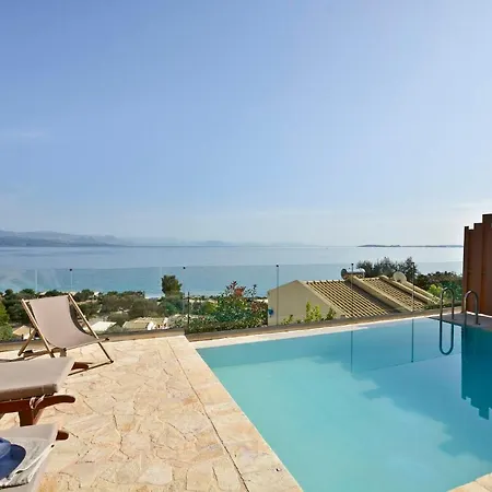 Renata Gold - Private Pool, Free Parking & Sea View فيلة