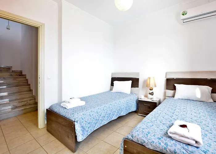 Villa Renata Gold - Private Pool, Free Parking & Sea View *