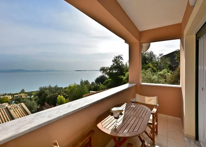 Villa Renata Gold - Private Pool, Free Parking & Sea View