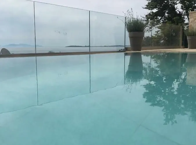 Renata Gold - Private Pool, Free Parking & Sea View Βίλα