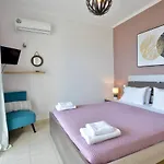 Villa Renata Gold - Private Pool, Free Parking & Sea View *