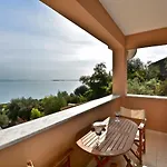 Villa Renata Gold - Private Pool, Free Parking & Sea View