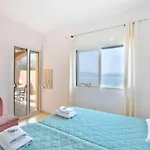 Renata Gold - Private Pool, Free Parking & Sea View *