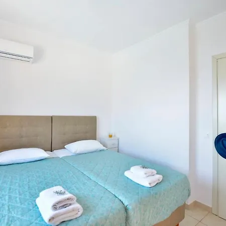 Вилла Renata Gold - Private Pool, Free Parking & Sea View Барбати