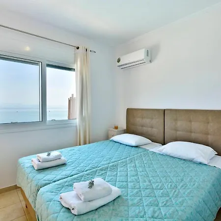 Renata Gold - Private Pool, Free Parking & Sea View Villa Barbati