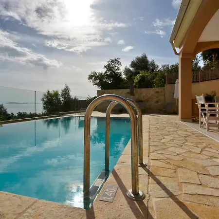 Вилла Renata Gold - Private Pool, Free Parking & Sea View